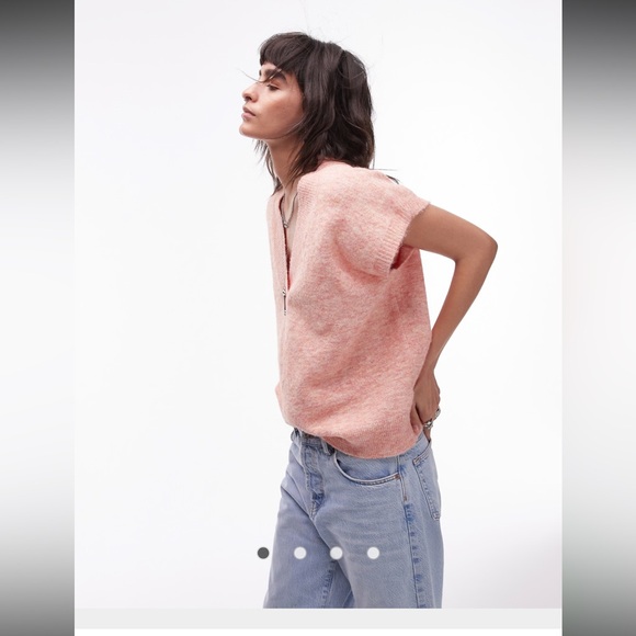 Topshop Sweaters - NWT Topshop Blush Knit V-Neck Vest in Pink